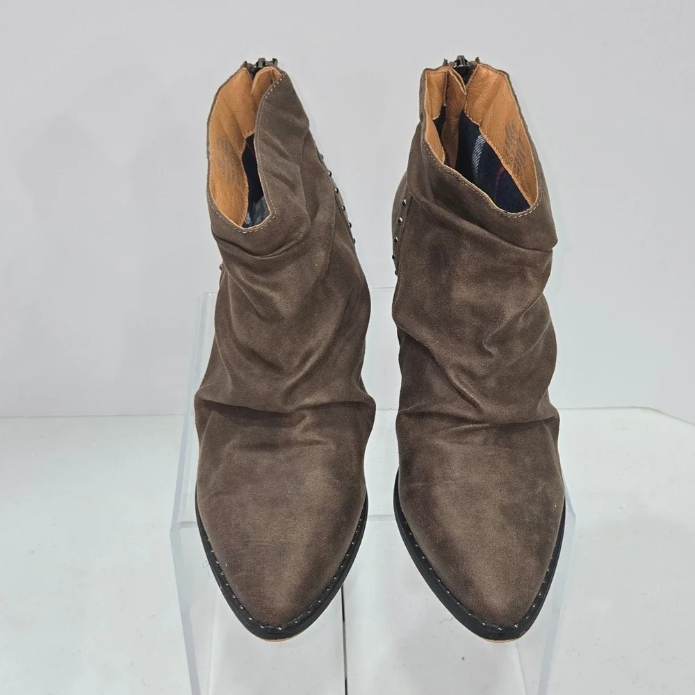 L4L Halo Womens 8.5 Taupe Brown Studded Slouchy Ankle Booties Block Heel Zip Up